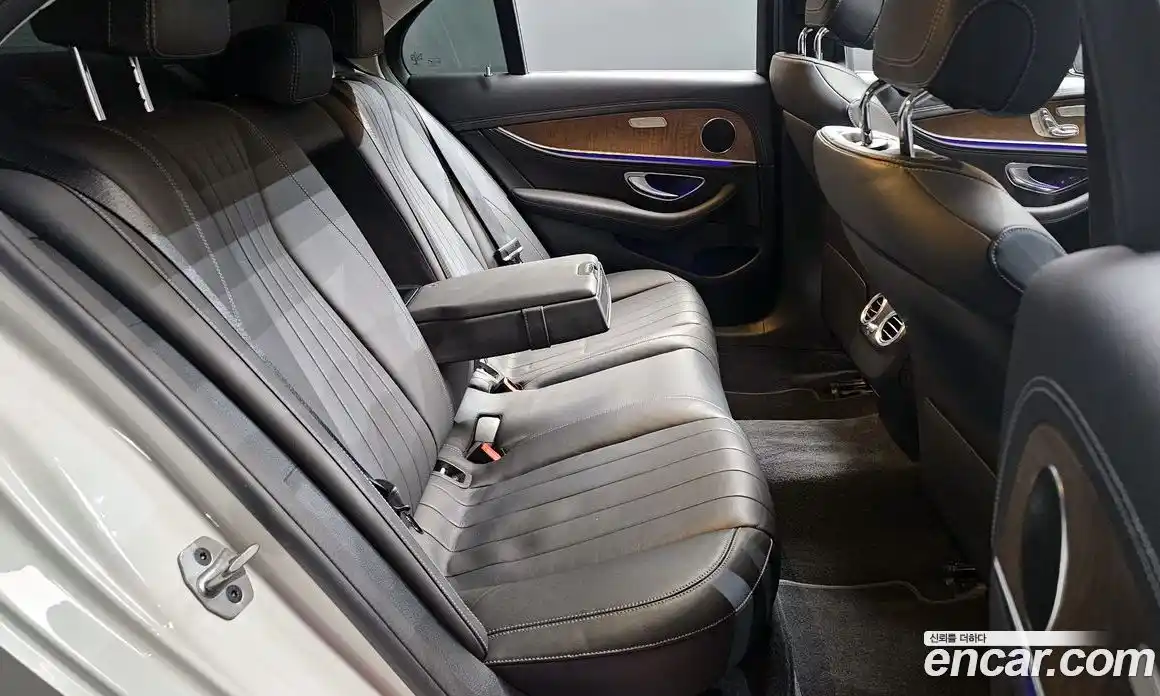 Mercedes-Benz E-Class 2019 1.9 Автомат в Москве № 215914, фото 20