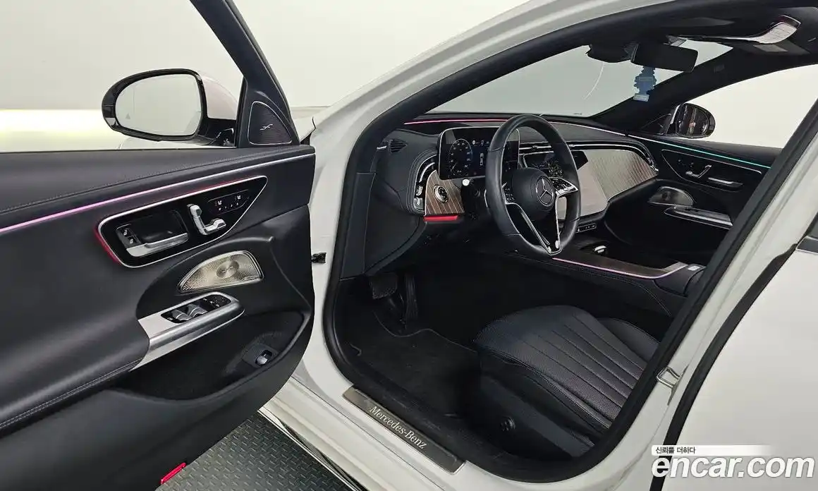 Mercedes-Benz E-Class 2024 2.0 Автомат в Москве № 219692, фото 3