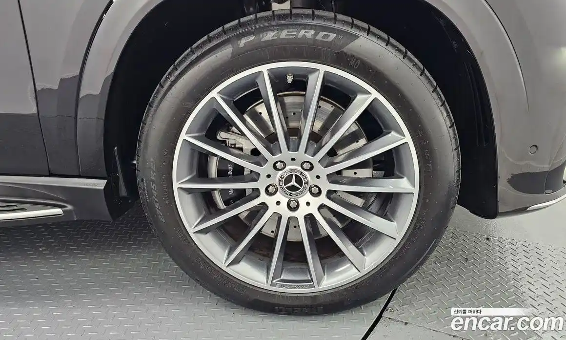 Mercedes-Benz GLE-Class 2025 3.0 Автомат в Москве № 221187, фото 5