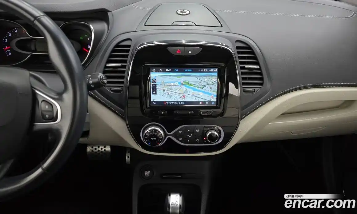 Renault QM3 2019 1.5 Автомат в Москве № 222078, фото 1