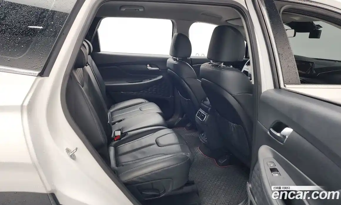 Hyundai Santa Fe 2022 2.5 Автомат в Москве № 222652, фото 16