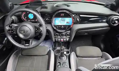 Mini Cooper 2023 2.0 Автомат в Москве № 223206, миниатюра 7