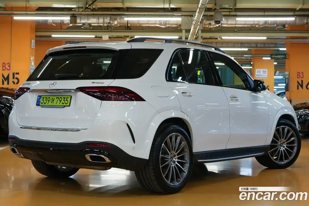 Mercedes-Benz GLE-Class 2025 3.0 Автомат в Москве № 229341, фото 2