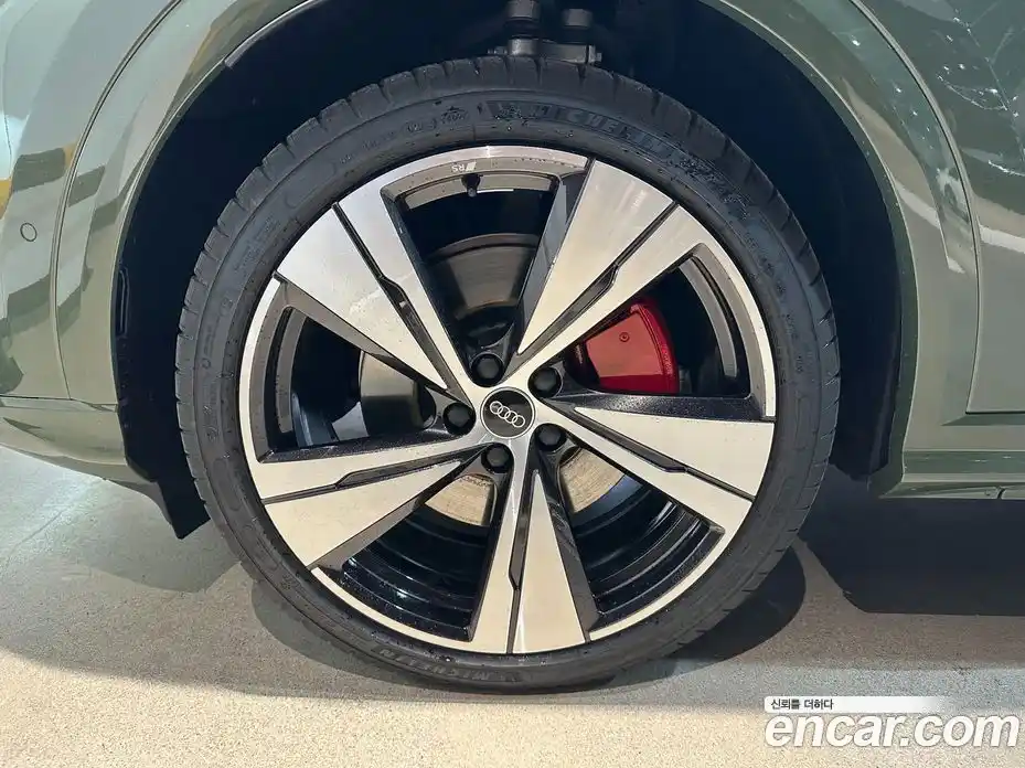 Audi Q5 2025 2.0 Автомат в Москве № 230228, фото 6