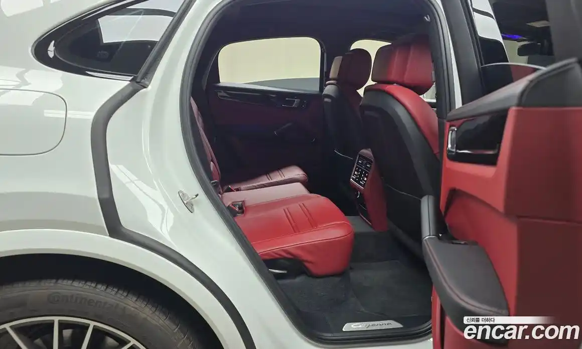 Porsche Cayenne 2021 3.0 Автомат в Москве № 230902, фото 1