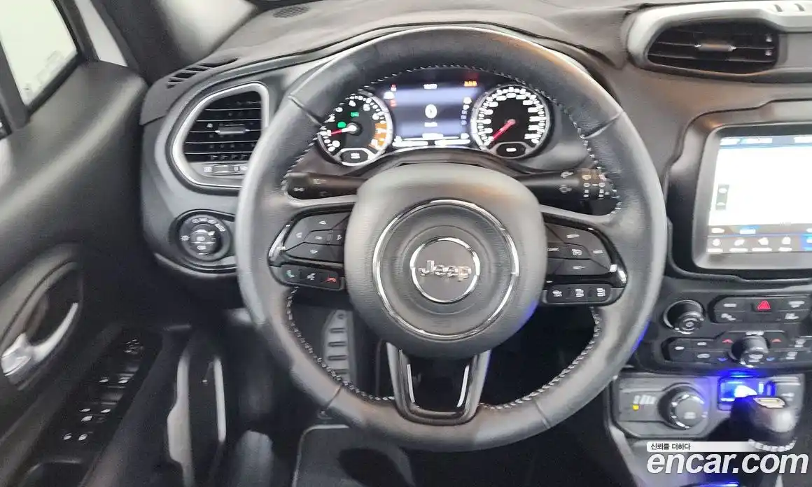 Jeep Renegade 2021 2.4 Автомат в Москве № 232617, фото 1