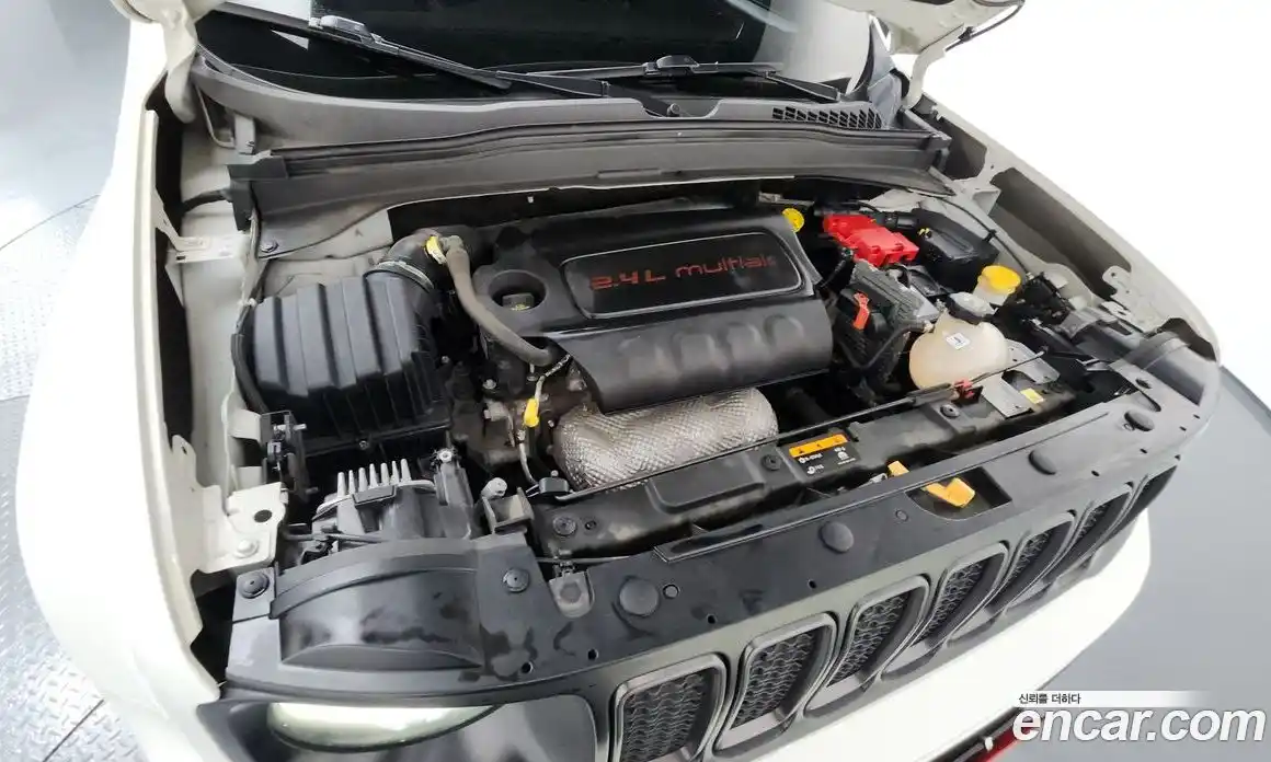 Jeep Renegade 2021 2.4 Автомат в Москве № 232617, фото 17