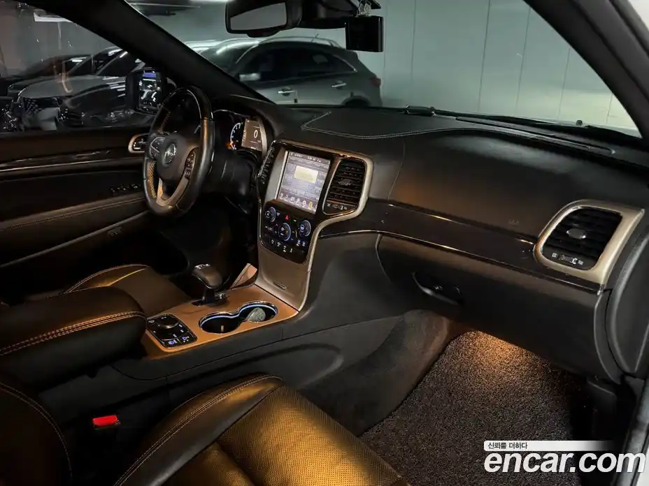 Jeep Cherokee 2014 3.0 Автомат в Москве № 232781, фото 16