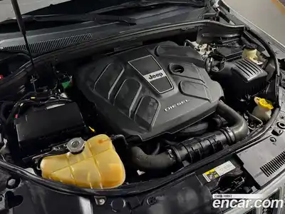 Jeep Cherokee 2014 3.0 Автомат в Москве № 232781, миниатюра 6