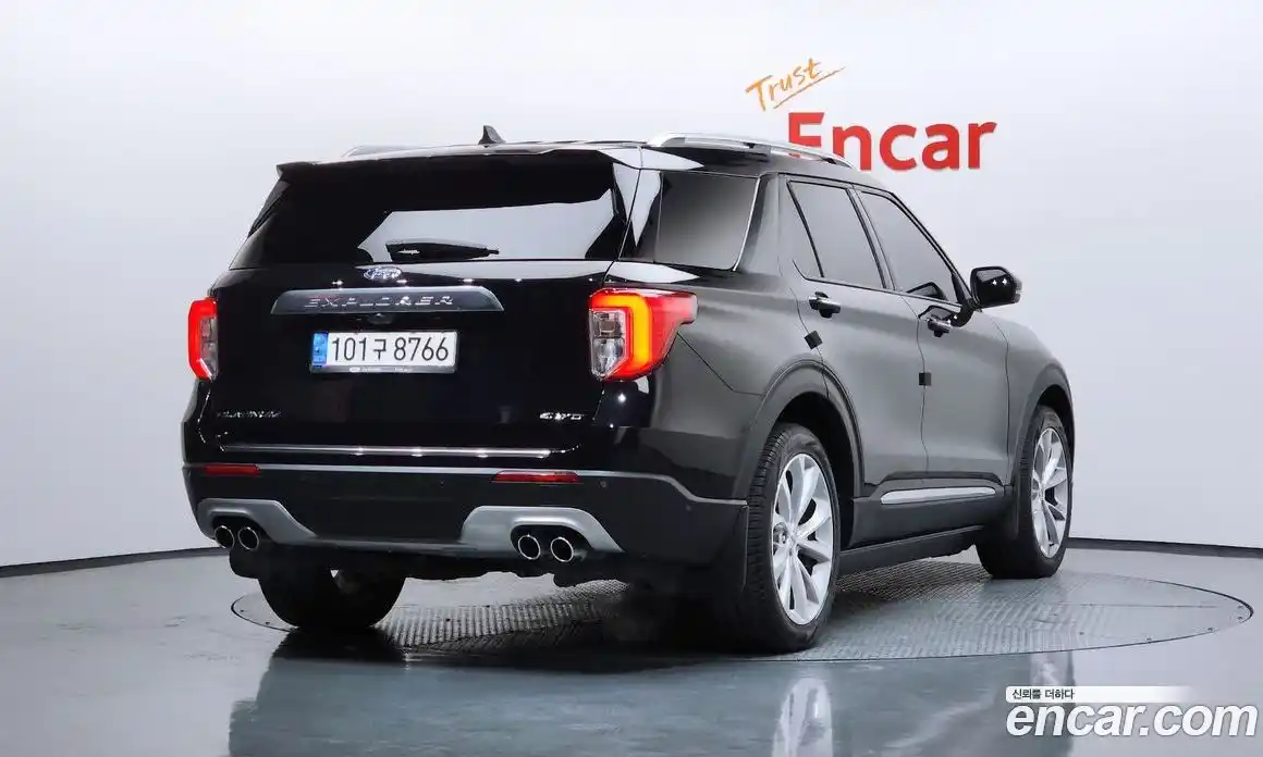 Ford Explorer 2021 3.0 Автомат в Москве № 233216, фото 2