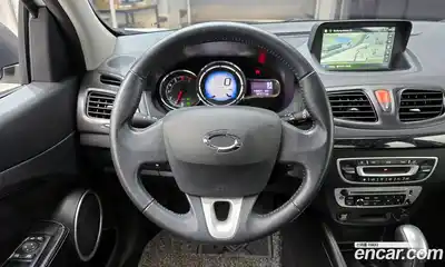 Renault SM3 2015 1.6 Автомат в Москве № 242621, миниатюра 4