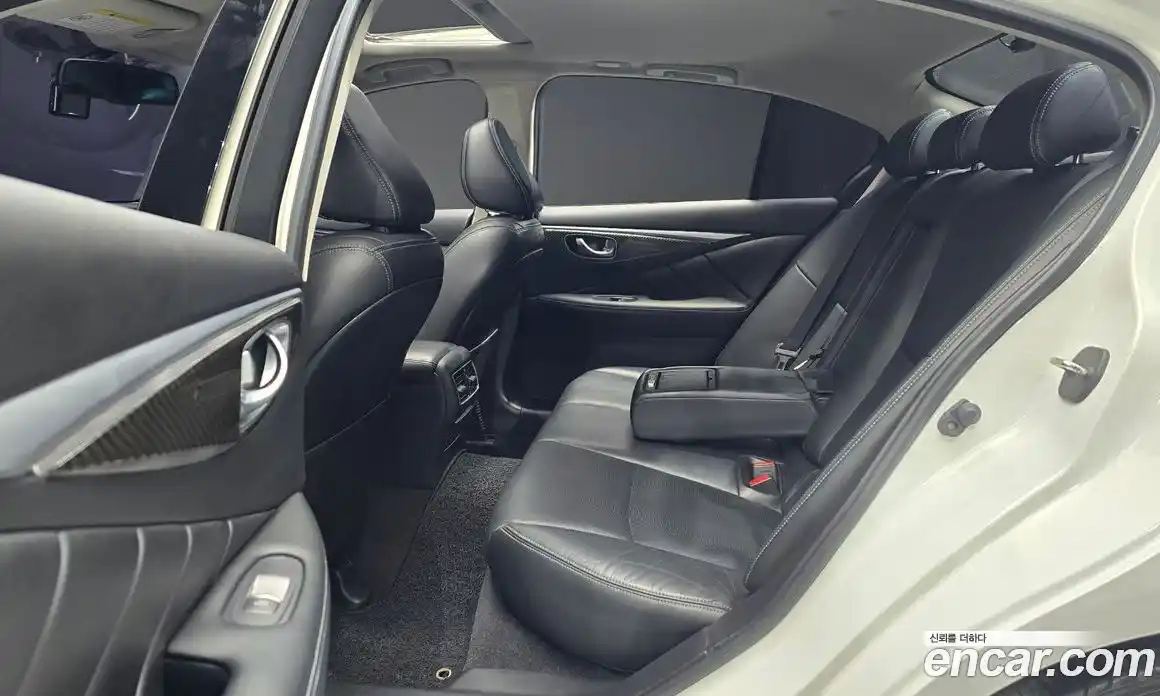 Infiniti Q50 2014 2.1 Автомат в Москве № 267454, фото 14