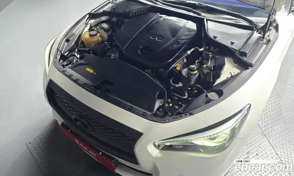 Infiniti Q50 2014 2.1 Автомат в Москве № 267454, фото 8