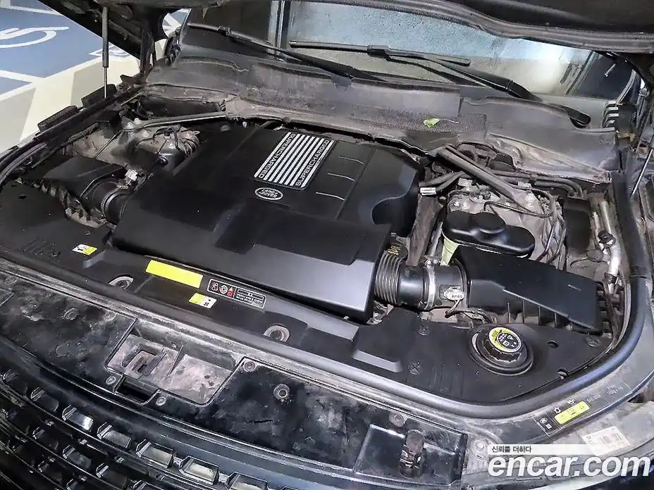 Land Rover Range-Rover 2017 5.0 Автомат в Москве № 269272, фото 19