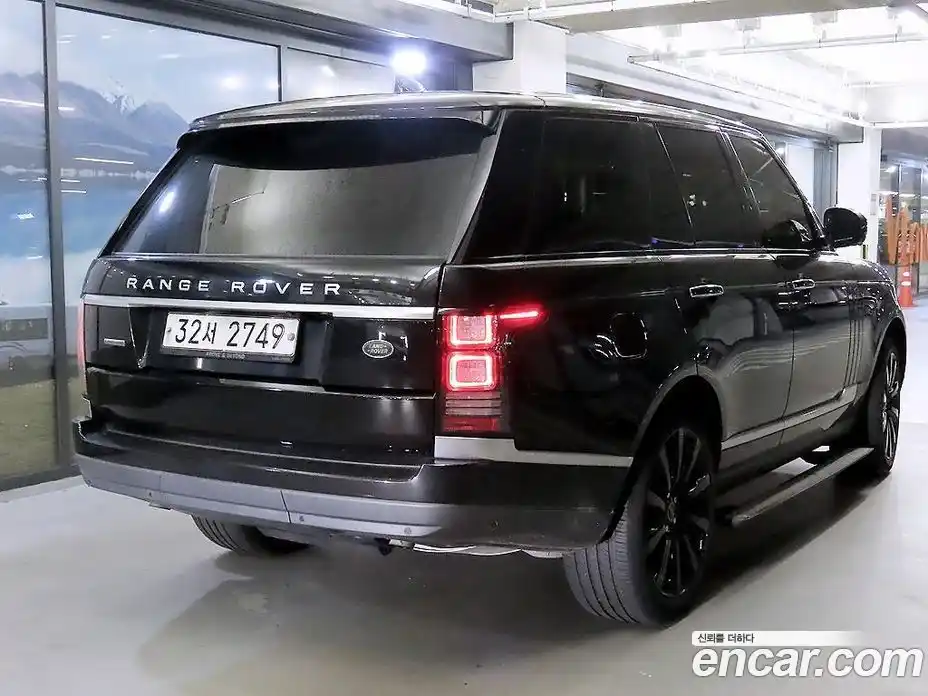 Land Rover Range-Rover 2017 5.0 Автомат в Москве № 269272, фото 4
