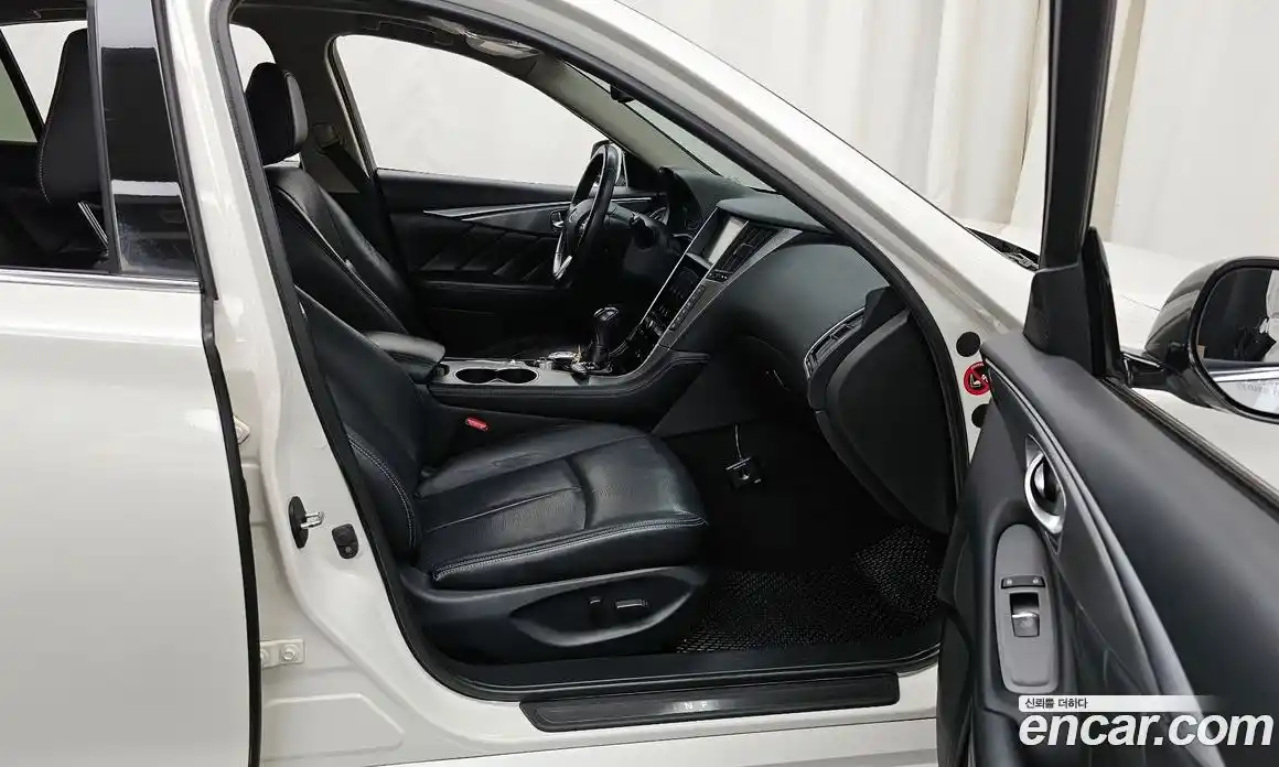 Infiniti Q50 2016 2.1 Автомат в Москве № 269792, фото 11