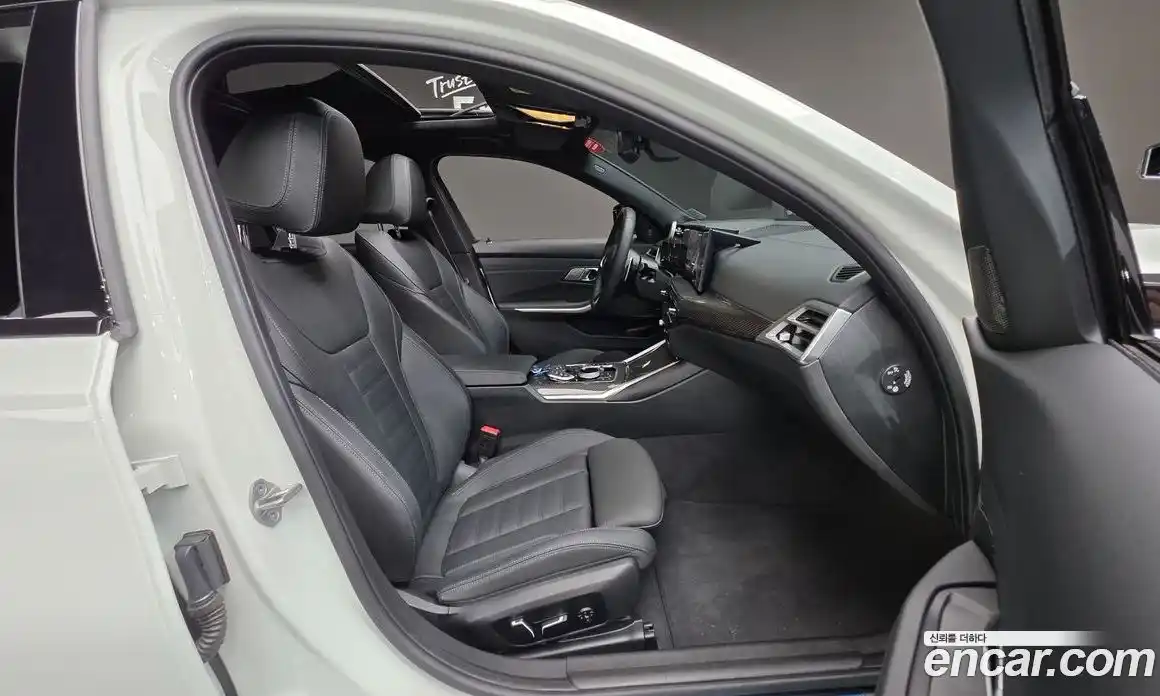 BMW 3-Series 2025 3.0 Автомат в Москве № 278275, фото 17