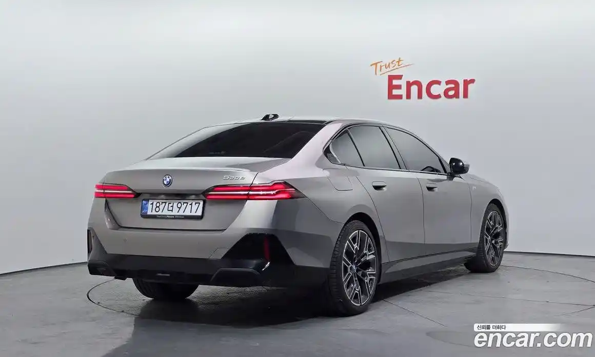 BMW 5-Series 2025 2.0 Автомат в Москве № 278369, фото 12