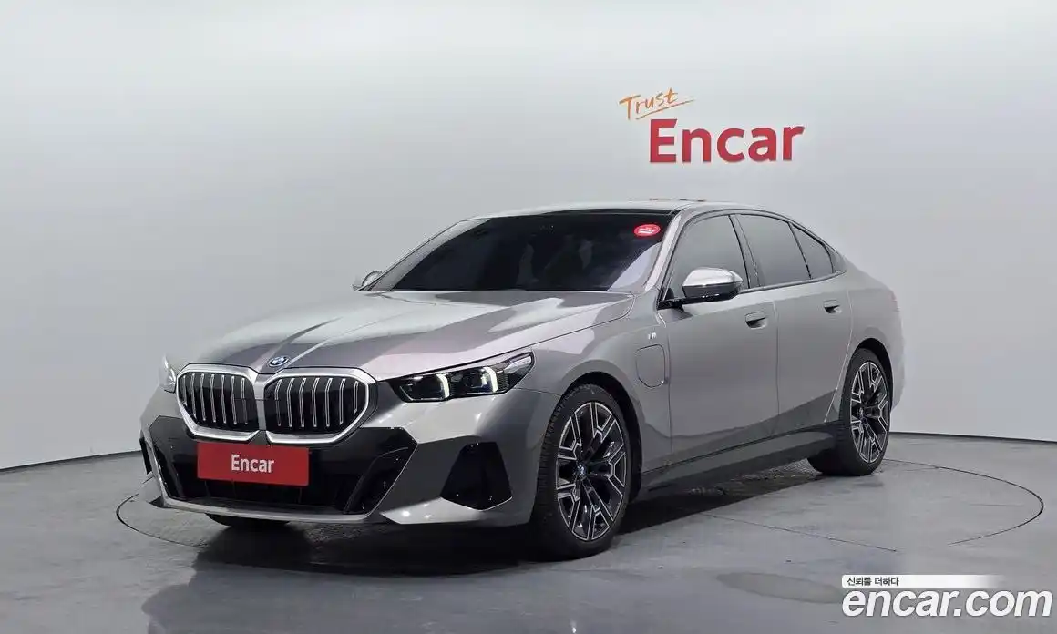 BMW 5-Series 2025 2.0 Автомат в Москве № 278369, фото 5