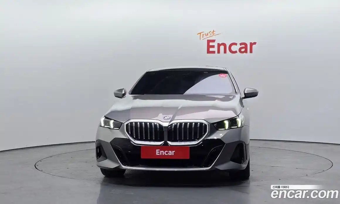 BMW 5-Series 2025 2.0 Автомат в Москве № 278369, фото 6