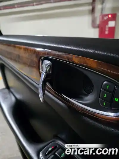 Jaguar XJ-6 2003 3.0 Автомат в Москве № 284020, миниатюра 5