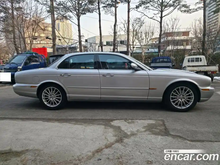Jaguar XJ-6 2003 3.0 Автомат в Москве № 284020, фото 7