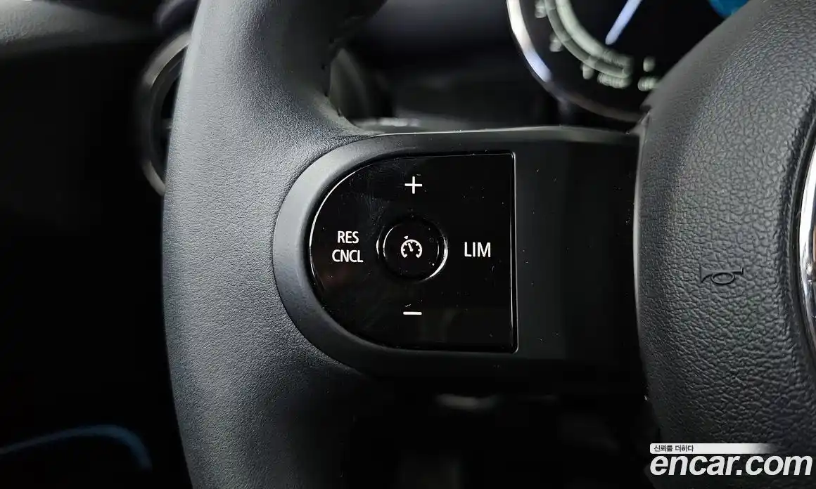 Mini Cooper 2023 1.5 Автомат в Москве № 299441, фото 17