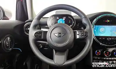 Mini Cooper 2023 1.5 Автомат в Москве № 299441, миниатюра 5