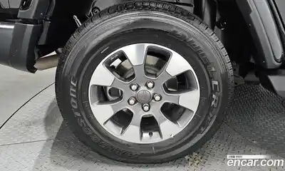 Jeep Wrangler 2023 2.0 Автомат в Москве № 302244, миниатюра 4