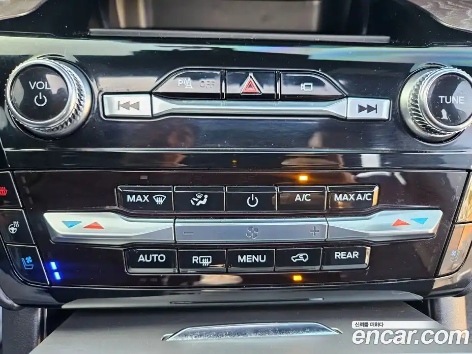 Ford Explorer 2023 3.0 Автомат в Москве № 303815, фото 18