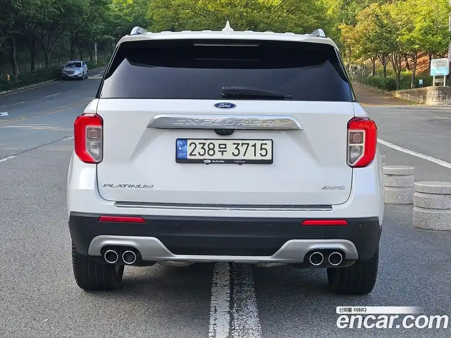Ford Explorer 2023 3.0 Автомат в Москве № 303815, фото 4
