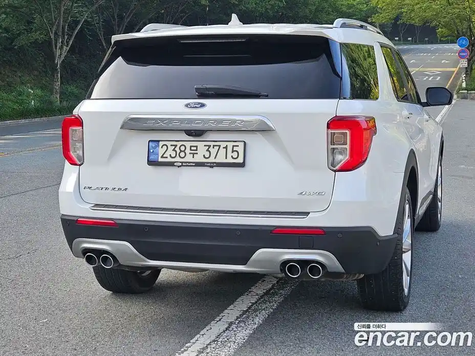 Ford Explorer 2023 3.0 Автомат в Москве № 303815, фото 6