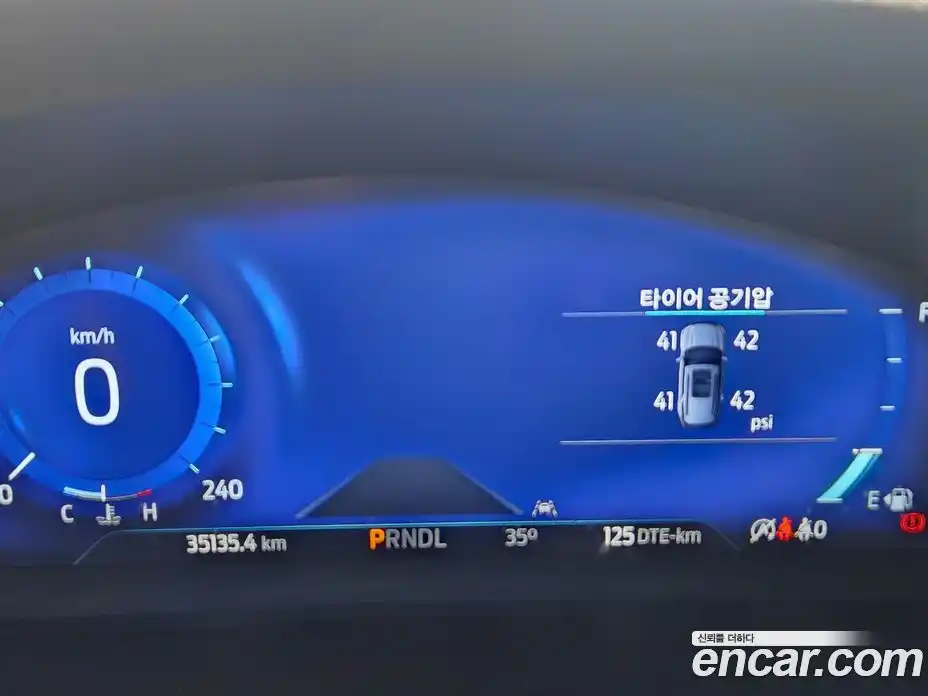 Ford Explorer 2023 3.0 Автомат в Москве № 303815, фото 8