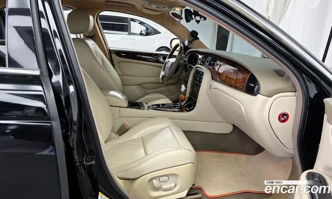 Jaguar XJ-8 2004 3.6 Автомат в Москве № 304968, фото 13
