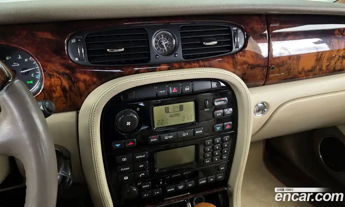 Jaguar XJ-8 2004 3.6 Автомат в Москве № 304968, фото 17