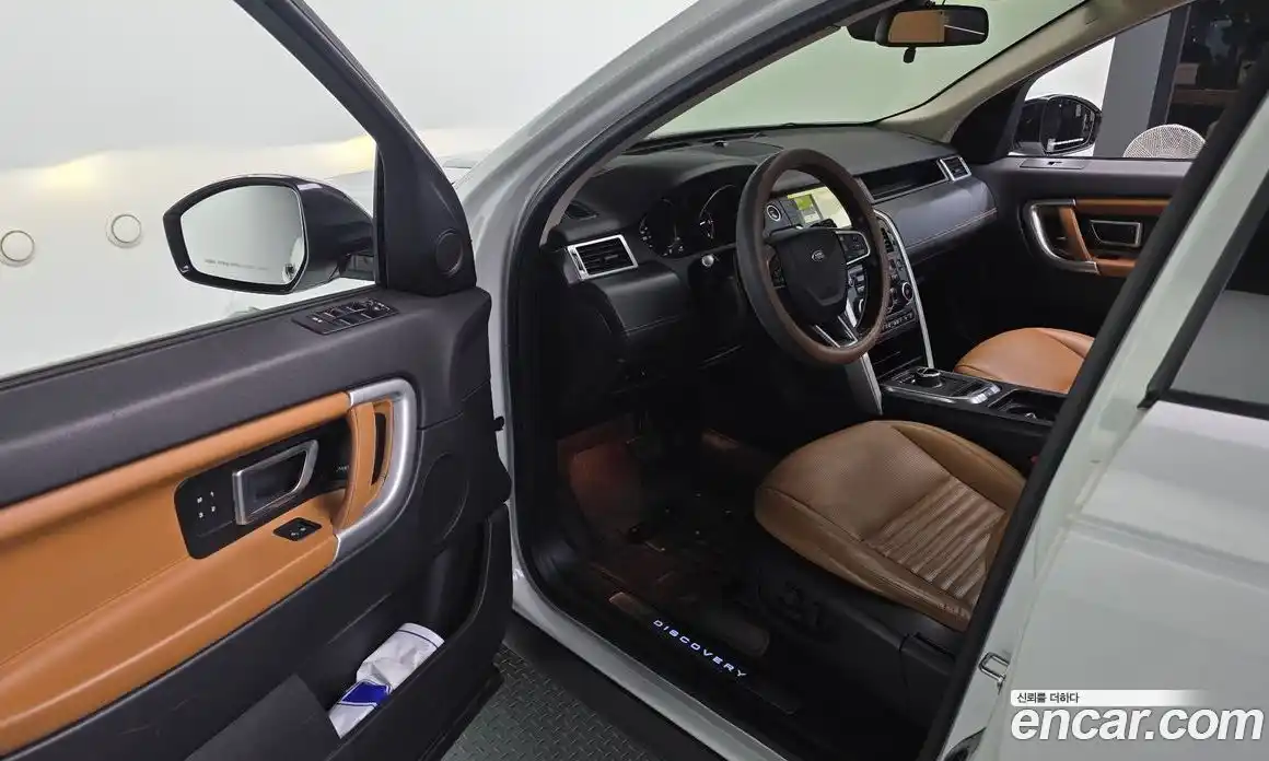 Land Rover Discovery Sport 2018 2.0 Автомат в Москве № 315880, фото 11