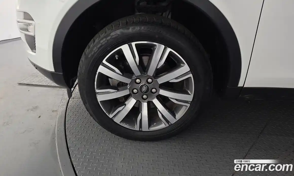 Land Rover Discovery Sport 2018 2.0 Автомат в Москве № 315880, фото 5