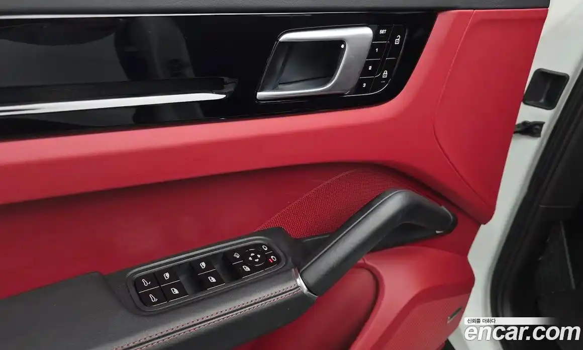 Porsche Cayenne 2020 3.0 Автомат в Москве № 344451, фото 18