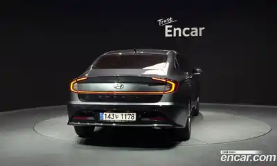 Hyundai Sonata 2022 2.0 Автомат в Москве № 355565, миниатюра 4