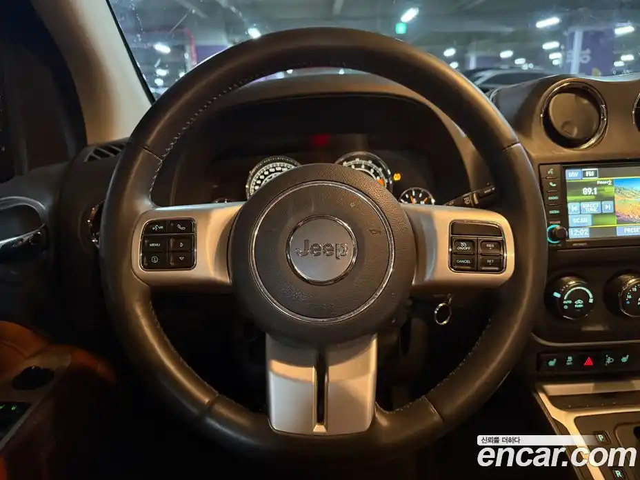 Jeep Compass 2015 2.4 Автомат в Москве № 360735, фото 10