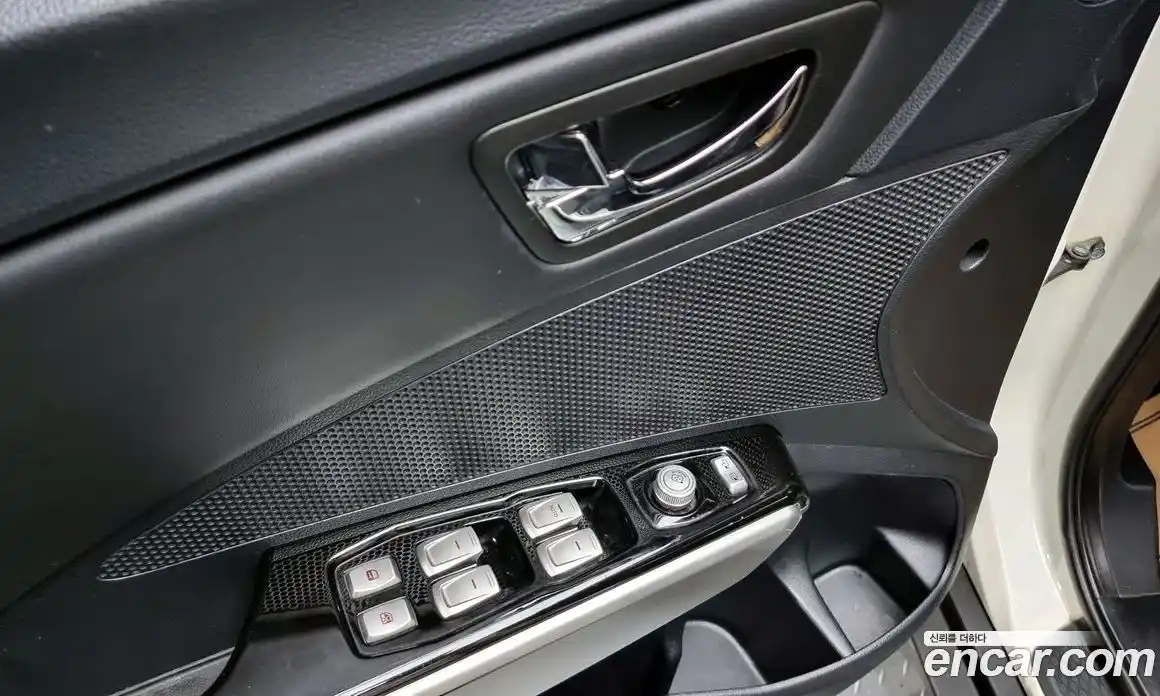 SsangYong TIBOLI 2015 1.6 Автомат в Москве № 36095, фото 15