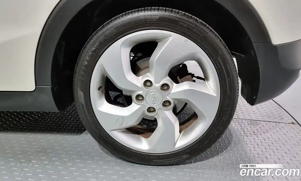 SsangYong TIBOLI 2015 1.6 Автомат в Москве № 36095, фото 10