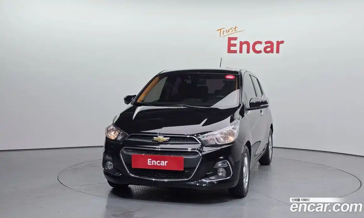 Chevrolet Spark 2017 1.0 Механическая в Москве № 371125, фото 3