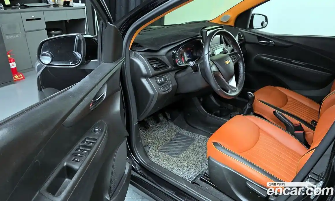 Chevrolet Spark 2017 1.0 Механическая в Москве № 371125, фото 10