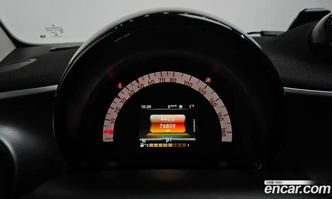 Smart Fortwo 2017 1.0 Автомат в Москве № 376044, фото 8