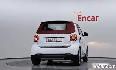 Smart Fortwo 2017 0.9 Автомат в Москве № 381675, миниатюра 4