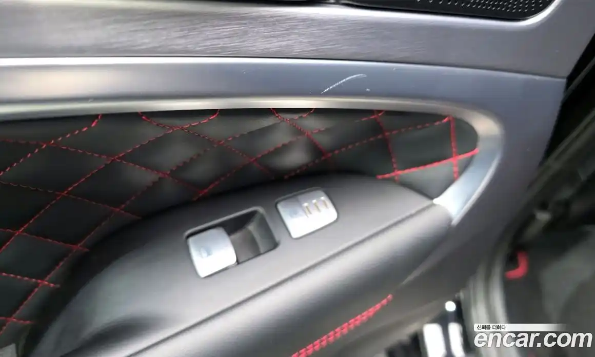 Genesis G70 2018 2.0 Автомат в Москве № 386740, фото 18