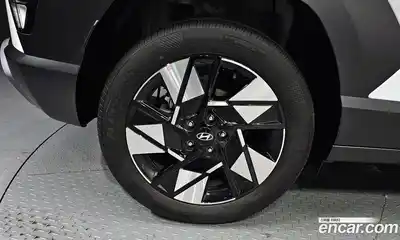 Hyundai Kona 2025 1.6 Автомат в Москве № 396830, миниатюра 5