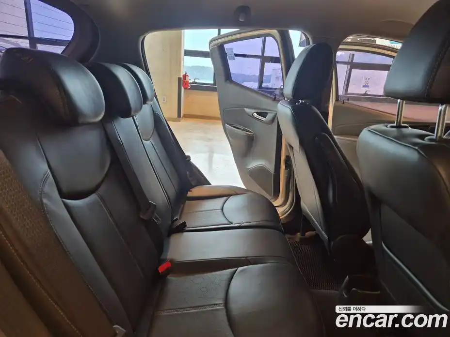 Chevrolet Spark 2016 1.0 Автомат в Москве № 397176, фото 10