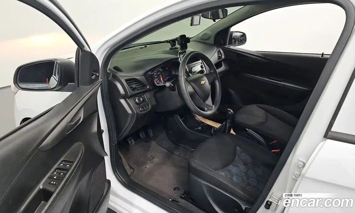 Chevrolet Spark 2017 1.0 Механическая в Москве № 40916, фото 6